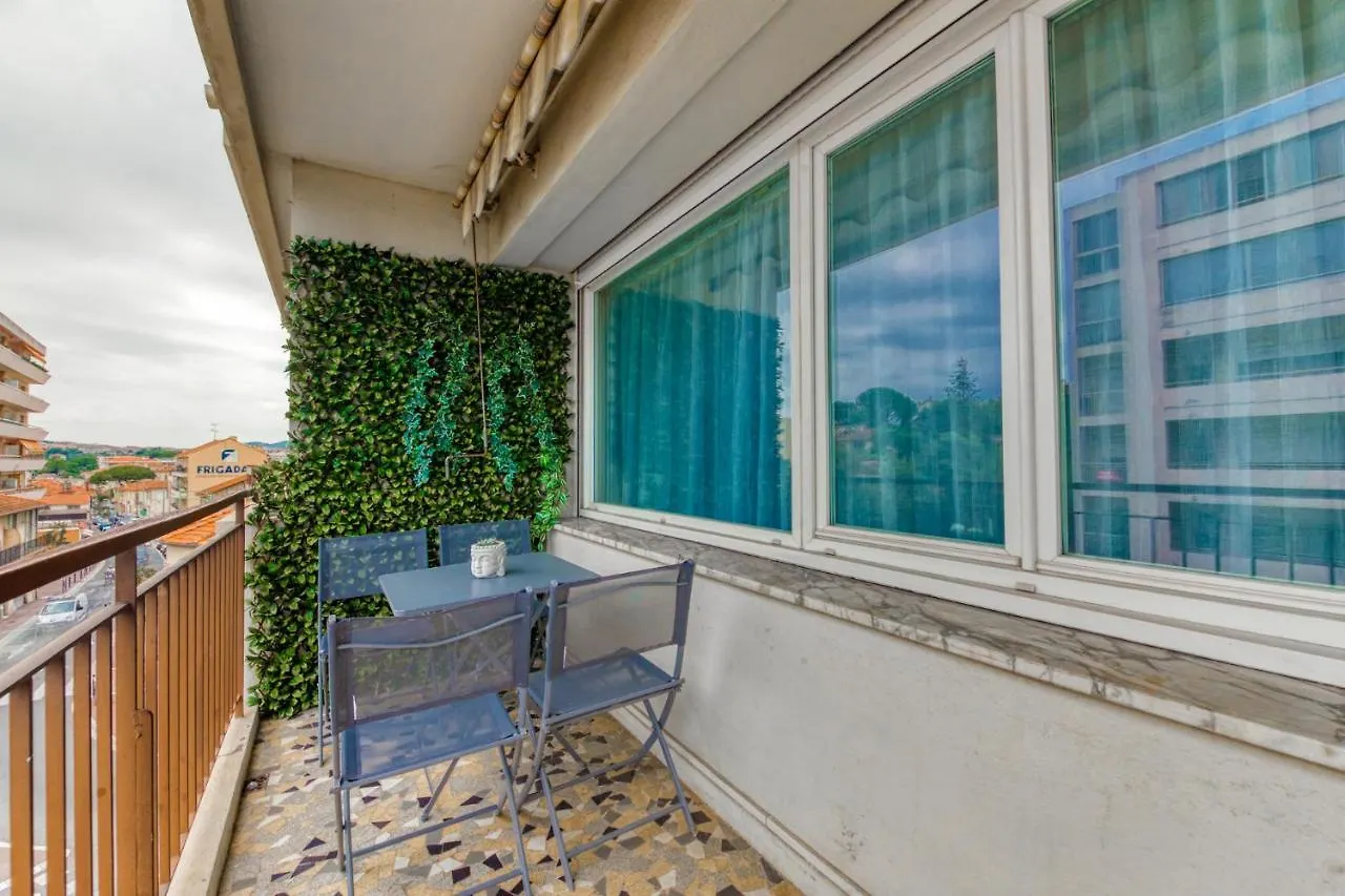 4P Modern & Secured Parking Apartment Le Cannet
