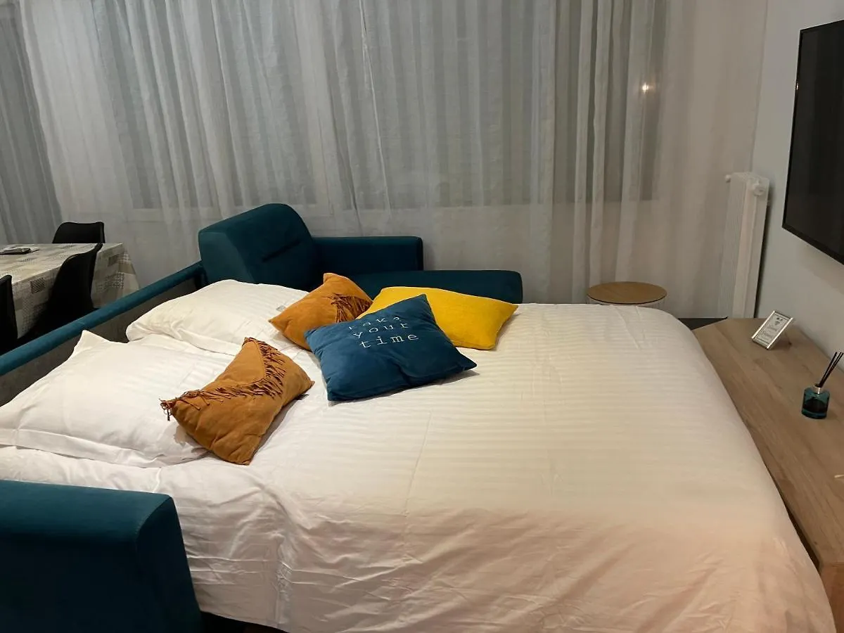 Appartement 4P Modern & Secured Parking à Le Cannet 0*,  France